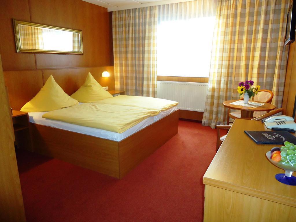 Hotel Mueller Гентин Номер фото